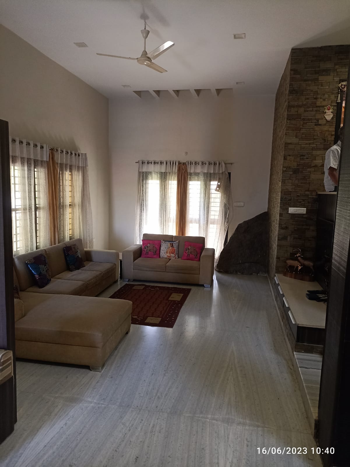 2 bhk Independent house f